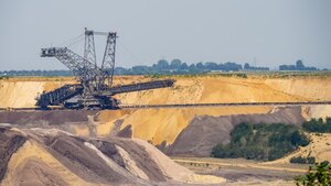 Mining Co. Uncovers Bulk-Tonnage Gold at Nevada's Black Mammoth Project