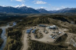 Alaska Gold Project Secures CA$6M Investment and US$25M Construction Facility