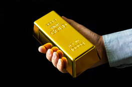 Gold and Silver Hold Their Own Among Market Carnage