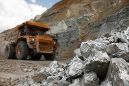 Major Investor Boosts Stake as Silver Royalty Firm Closes CA$4.5M Financing at Premium