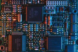 Why Micron Remains My Top Memory Stock After 549% Gains